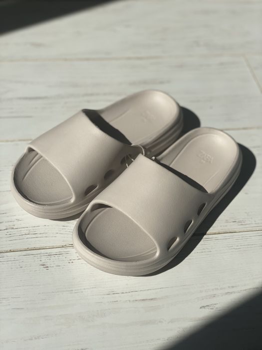 Шльопанці Zara 31,32р