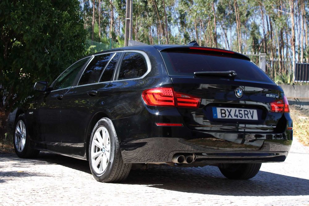 BMW 520D Touring Auto 2.0 184CV (234€/mês)