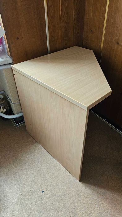 письмовий стол, стільці, крісла