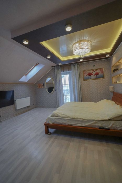 Продам будинок з хорошим ремонтом