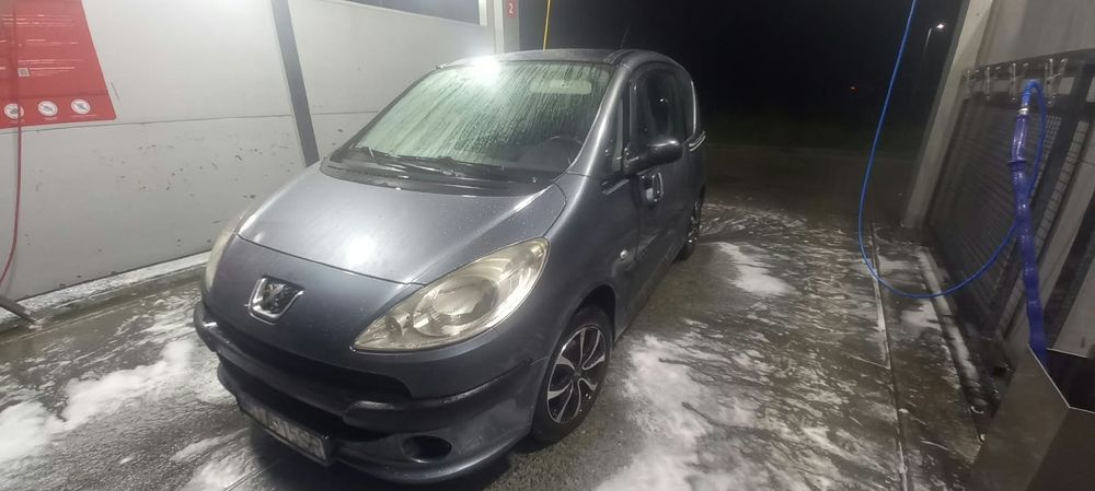 Super oszczędne Auto 178 tys. Oryginalny przebieg