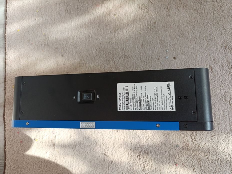 ANERN FGI-DU4200W 12V/24V Гібридний інвертор