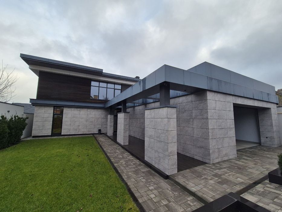 Продам VIP дом в городе! Умный дом! Бассейн! Гараж! Бомбоубежище!