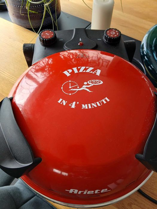 Mini piekarnik Ariete 909 4l czerwony