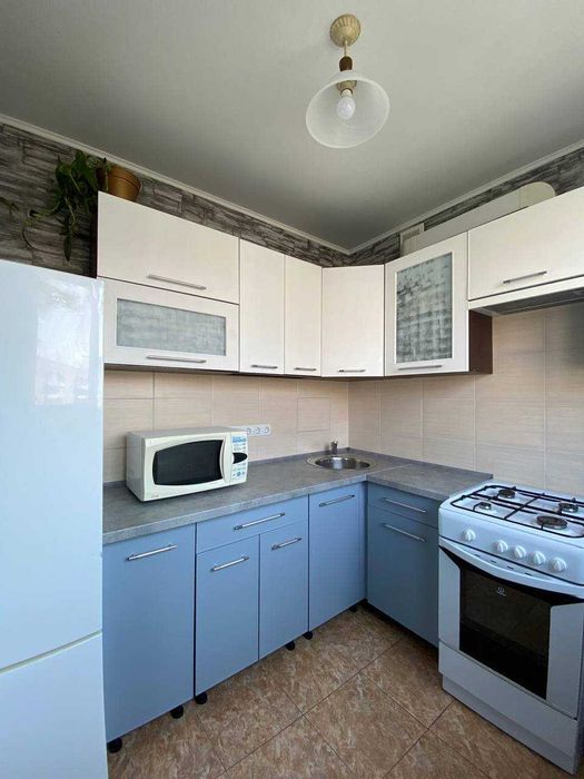 Затишок та відпочинок у центрі. 2-3 кім. м.Левада.