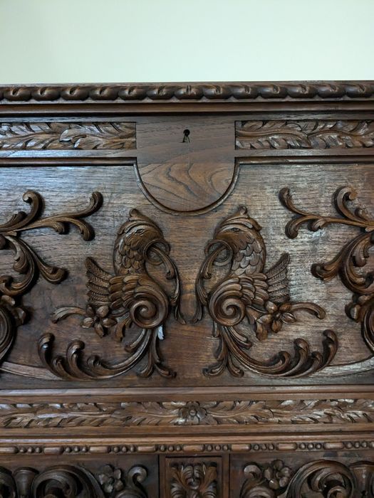 Arca em madeira antiga