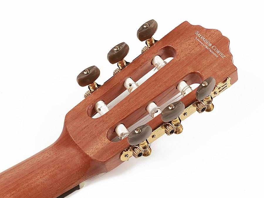 Salvador Cortez CC-10 CE gitara elektroklasyczna