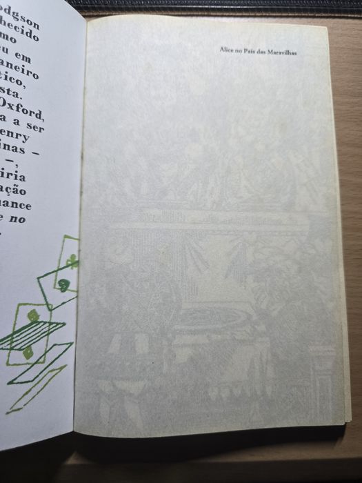 Alice no País das Maravilhas  de Lewis Carroll