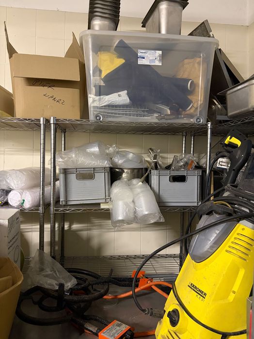 Metalowe regały/pólki