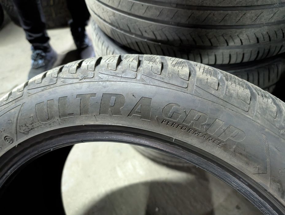 Шина зимова 1 шт 255 45 r 19 Goodyear одиночка розпаровка