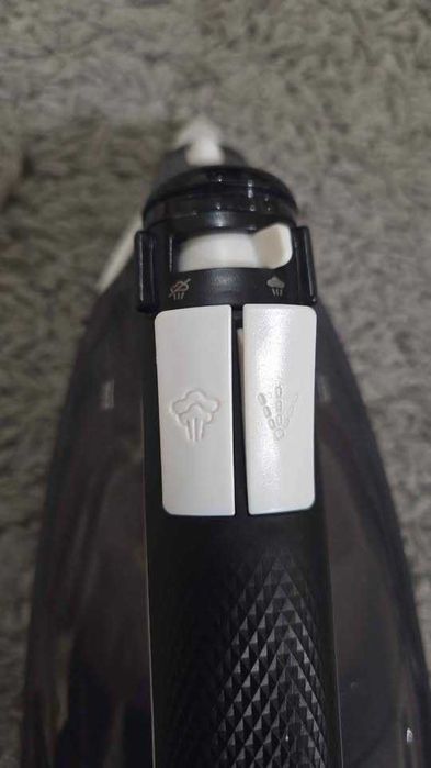 Ferro a vapor Rowenta