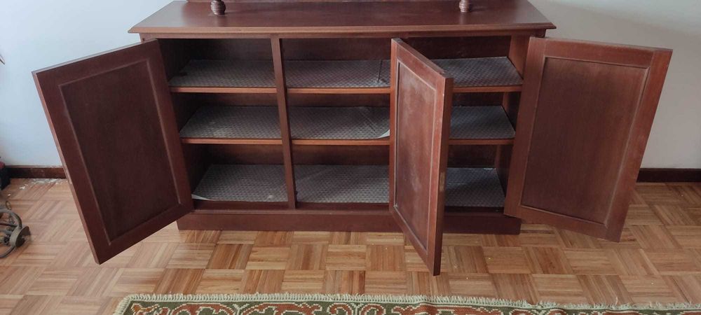 Móvel Louçeiro em madeira