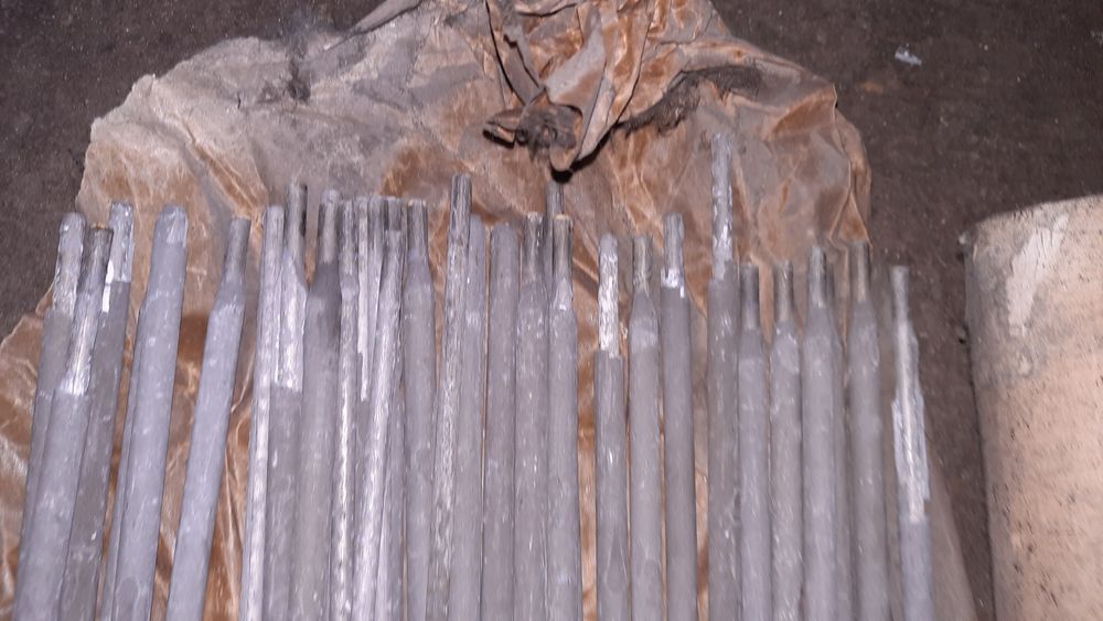 Wyprzedaż garażowa akcesoria majsterkowania