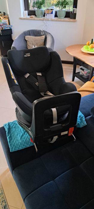 Fotelik obrotowy Britax DUALFIX M i-SIZE Black 0-18 kg