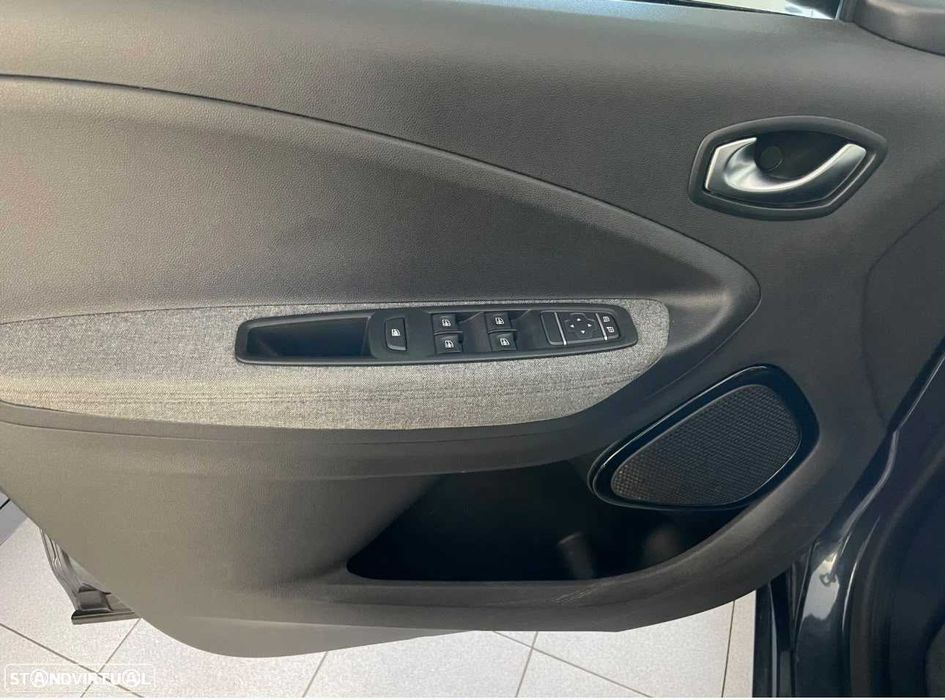 Vende-se Empresa TVDE com Renault ZOE Elétrico – 13.400 €