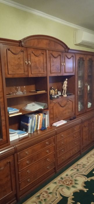 Стенка в гостиную (Испания)