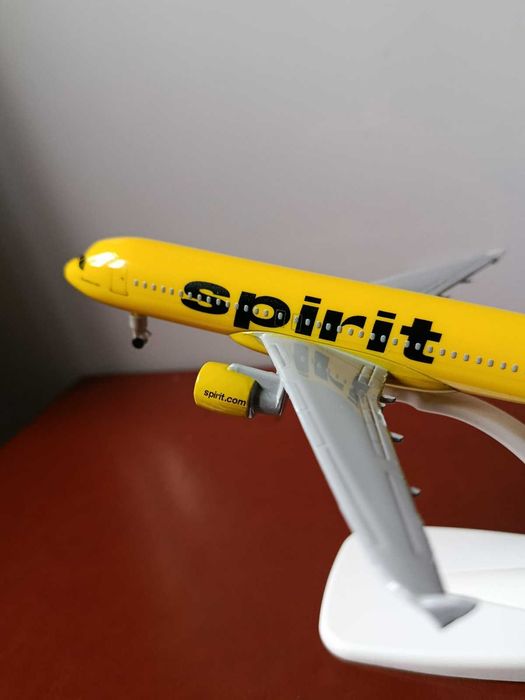 Модель самолёта Airbus A320