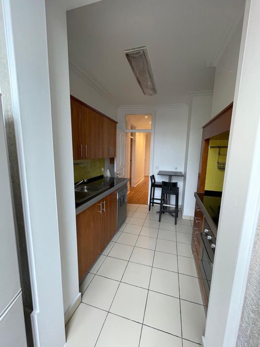 Apartamento T2+1 para Arrendamento – Campo de Ourique