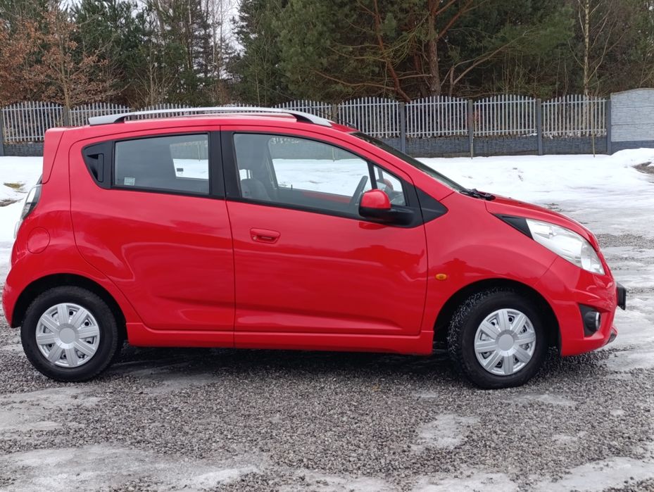 Bardzo ładny bardzo dobrze wyposażony.