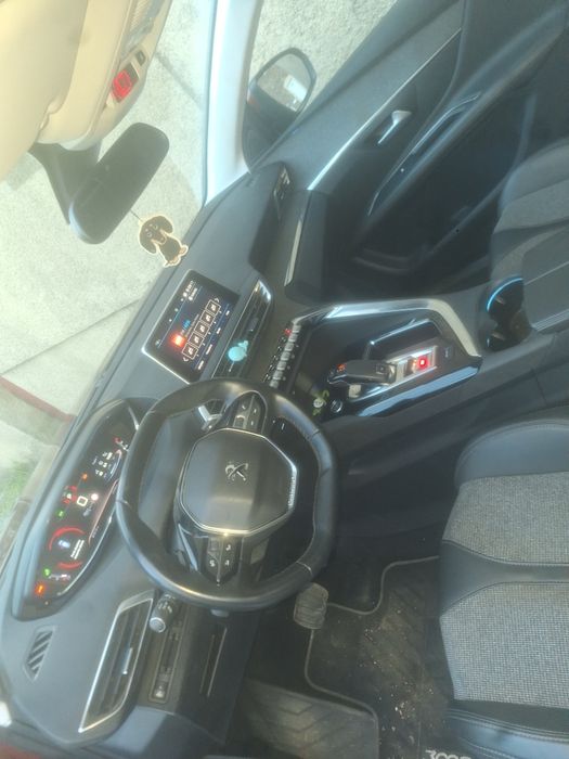 Peugeot 3008 1.6 THP EAT6
