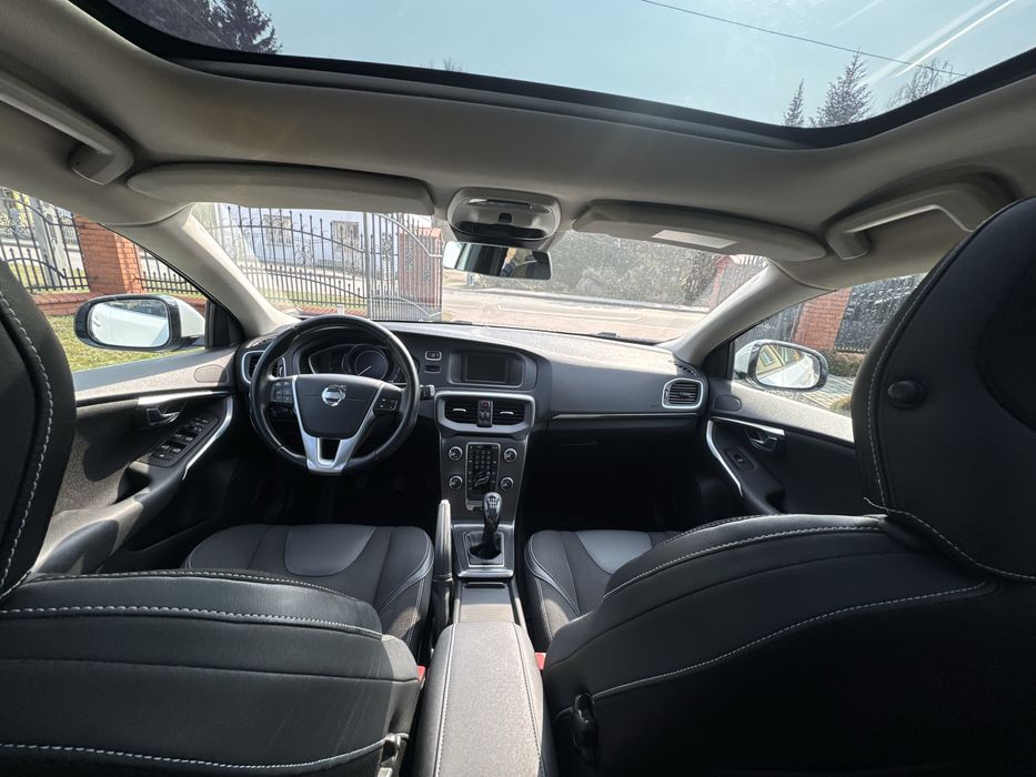 Volvo V40 1.6 Diesel 2012 Led/Kamera cofania/Oryg.