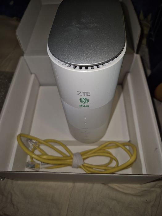 Router ZTE MC888