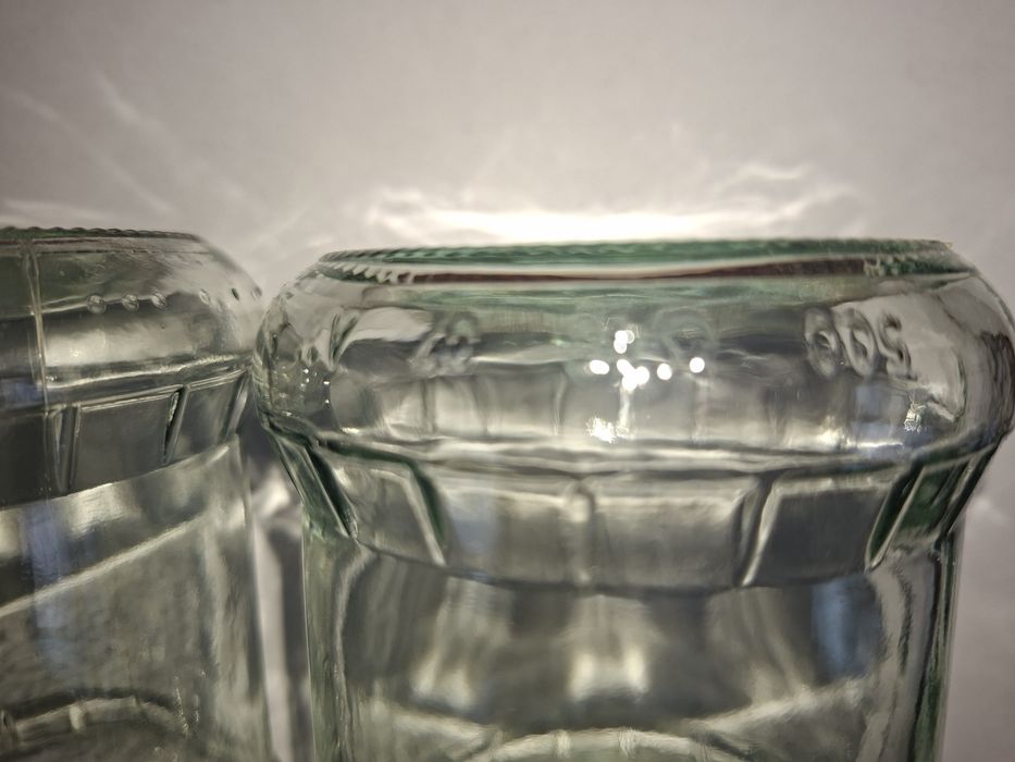 Sprzedam słoiki 0.5 l.