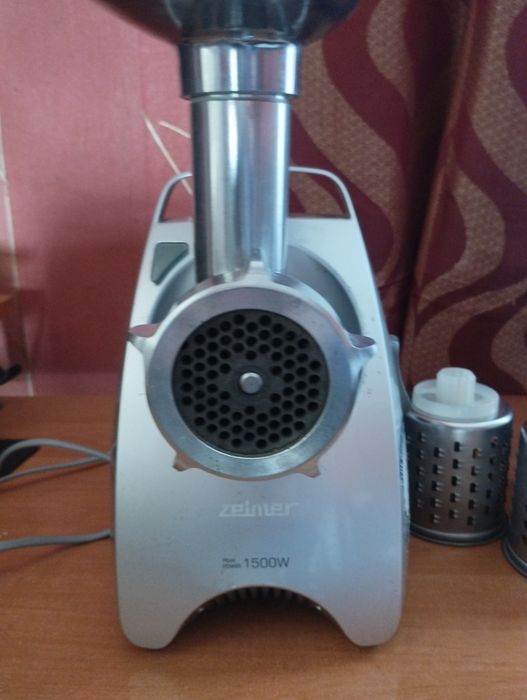 Электромясорубка