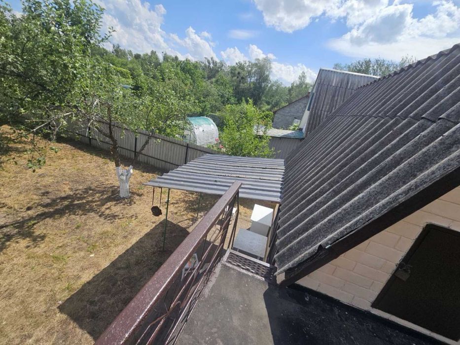 Продам дачу, будинок біля озера