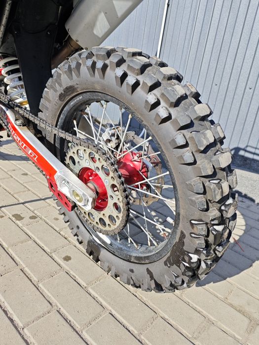 Мото BSE J10 документи