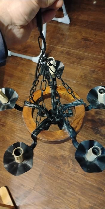 Lampa rustykalna
