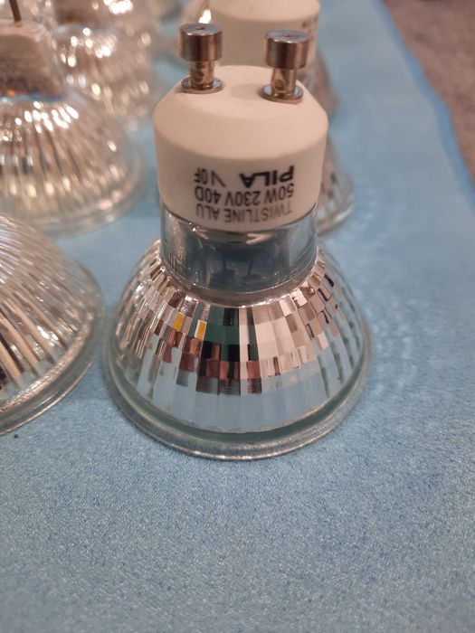 Zailacz elektroniczny Brilux 230V / 12V i żarówki halogeny GU10 + MR16