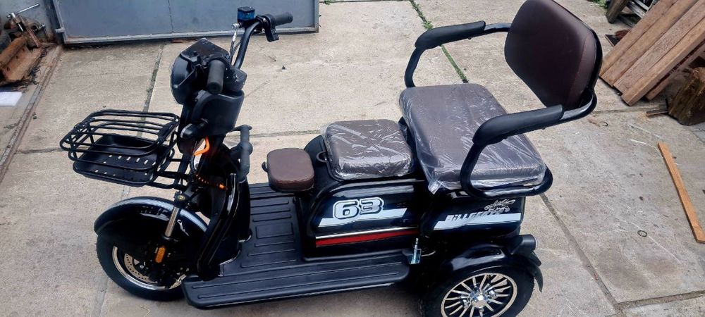 Електричний трицикл