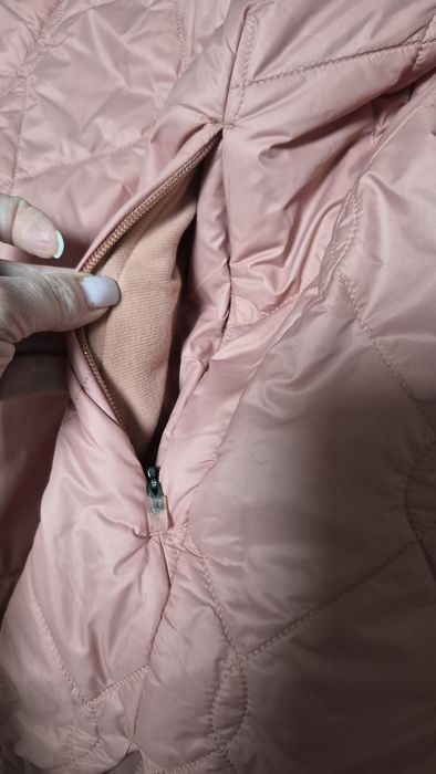 Куртка весняна Under Armour, розмір S повномір