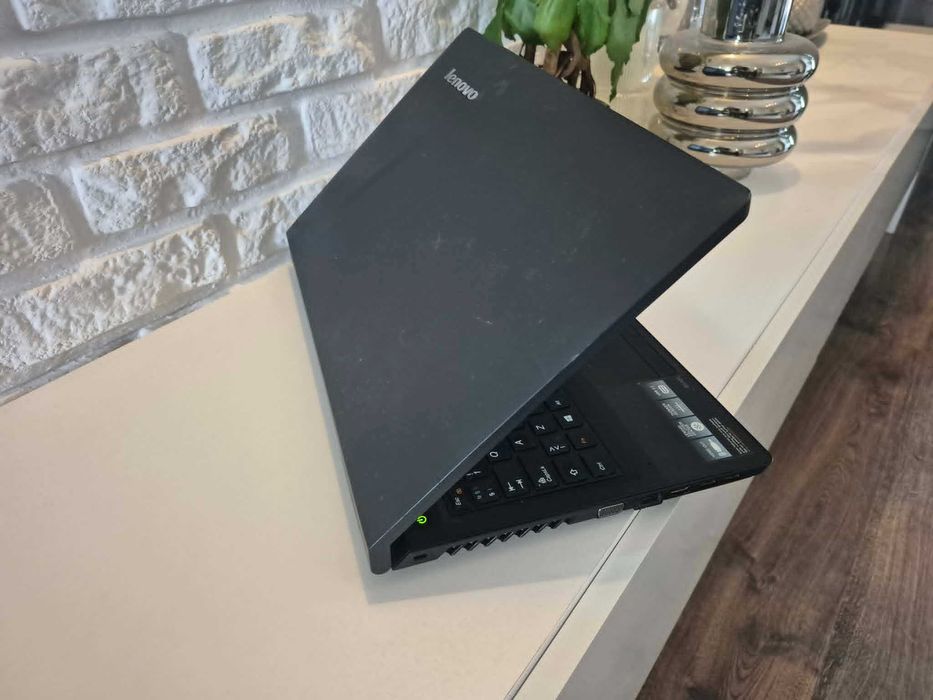 TANIO Lenovo B5400 Intel i3/8GbDDR/SSS/Bateria Super