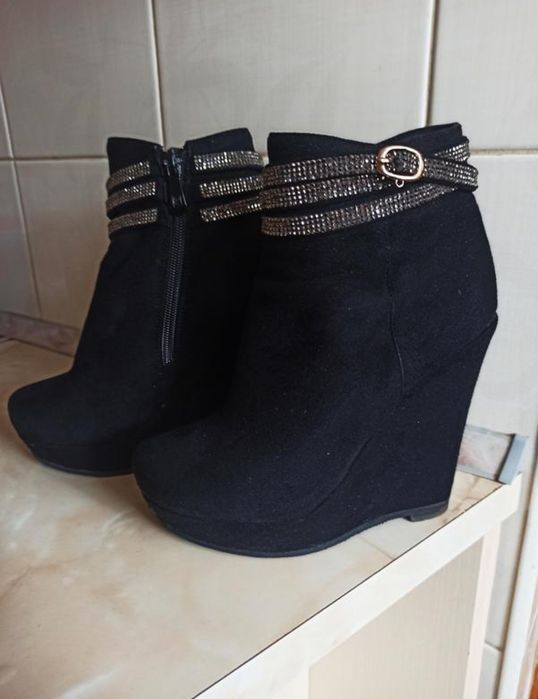 Ботінки на платформі 35 розмір