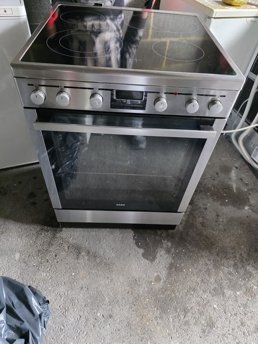 Fogão eléctrico com forno