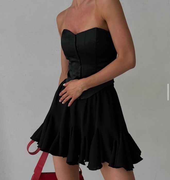 Спідниця з воланами