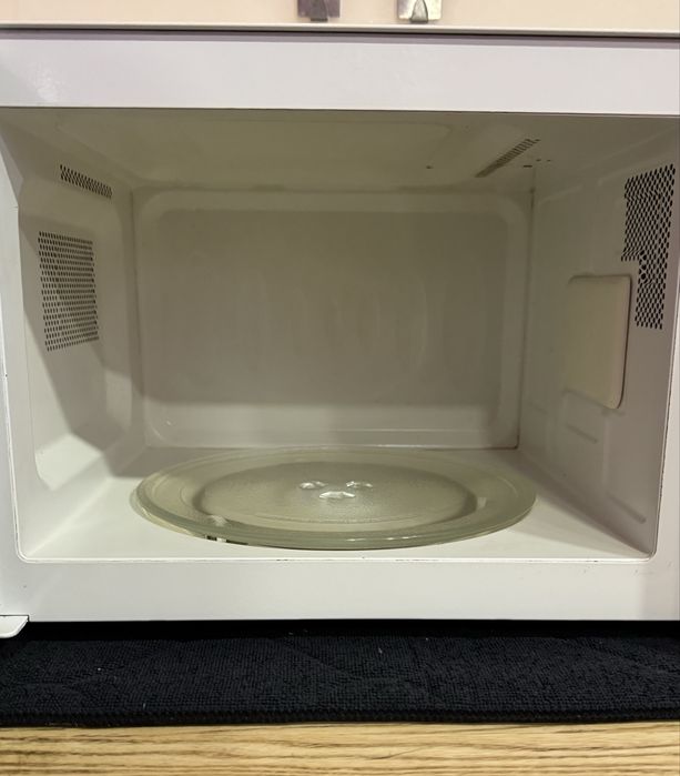 Мікрохвильова піч LG