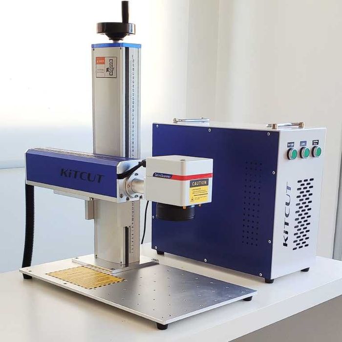 Máquina de Gravação laser Fibra RAYCUS (Aço Inox Aluminio cobre etc)