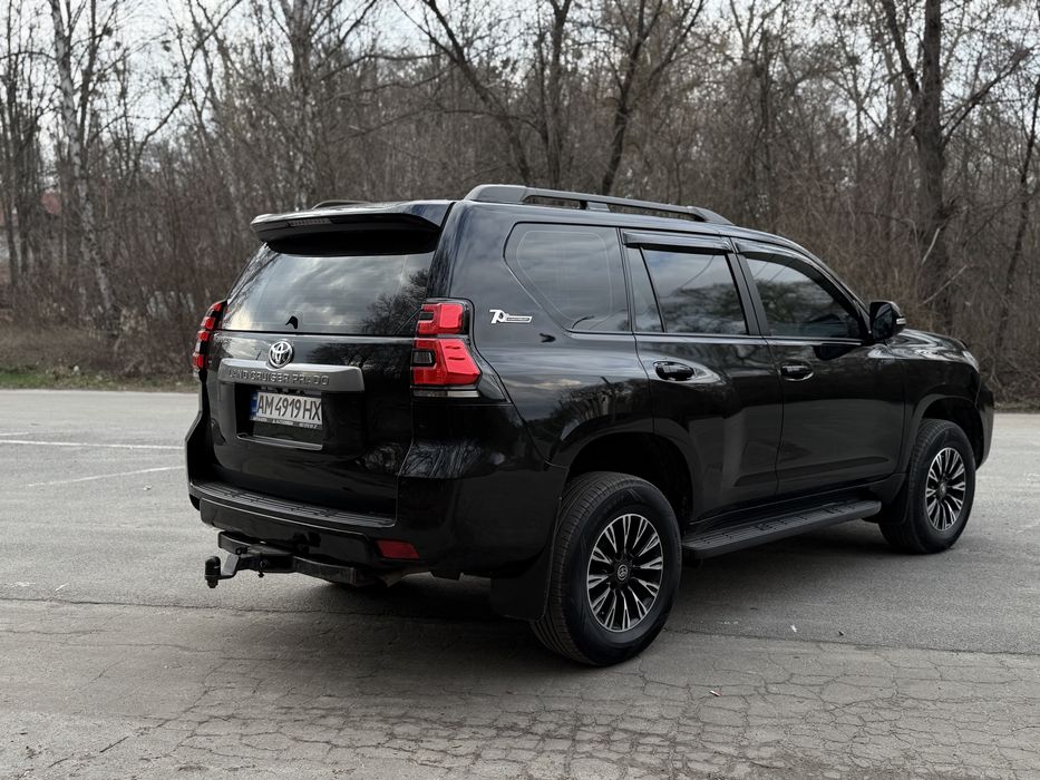 Toyota land cruiser Prado 150
