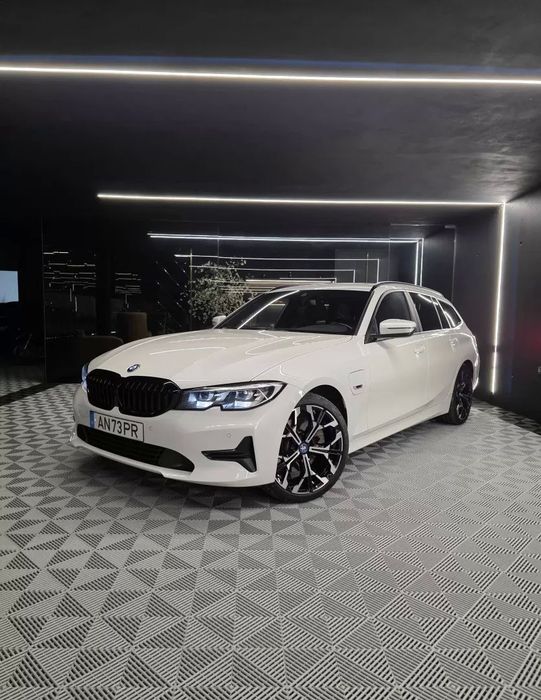 BMW 320 e Line Sport Auto