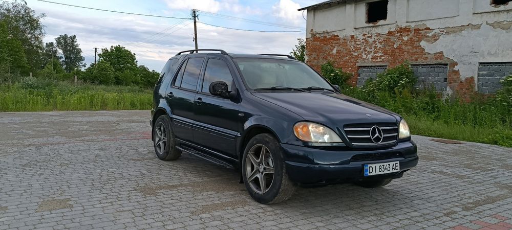 Продам Mercedes Benz ML163
