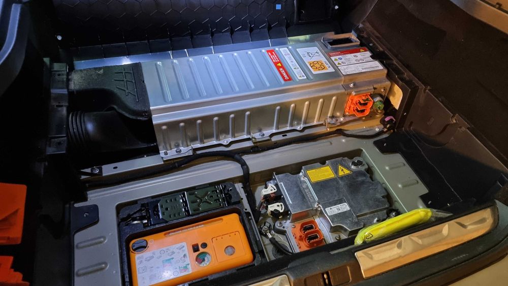 Reparação baterias híbridas PSA 508 DS5 3008 HYBRID4