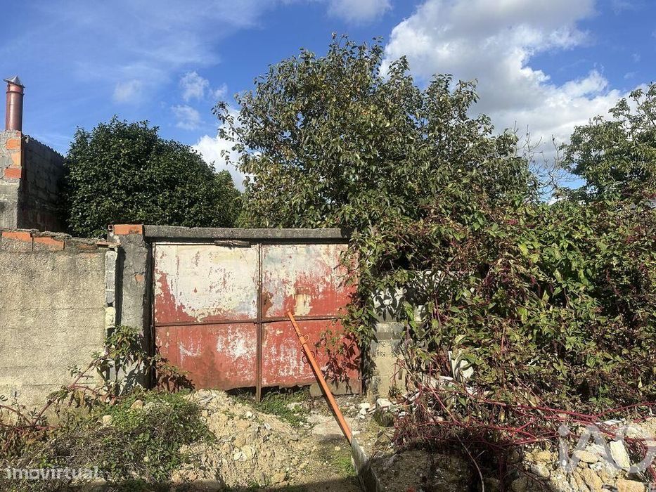 Casa / Villa T2 em Oliveirinha de 143,99 m2
