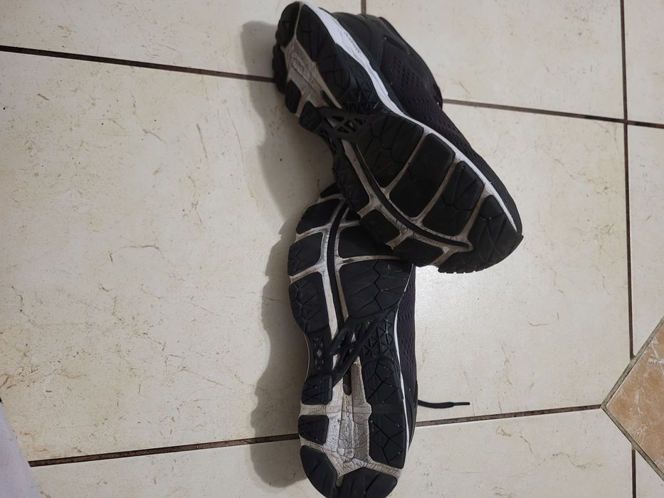 buty sportowe biegowe do biegania r. 43 Asics Gel-Kayano 24