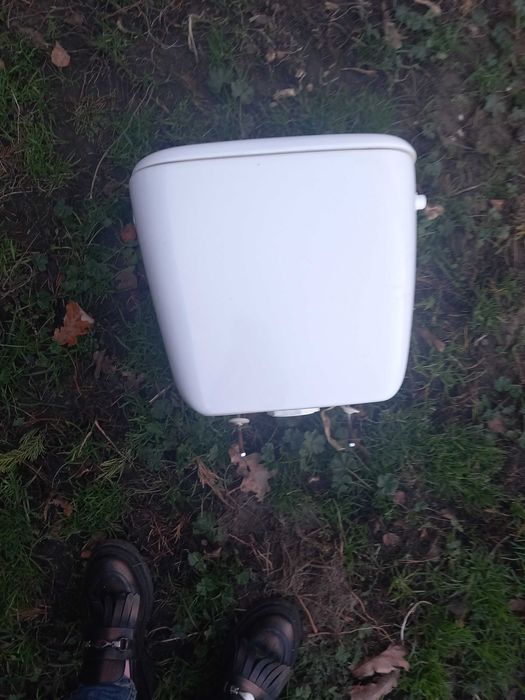 Spłucznka  dolnopłuk ceramiczny