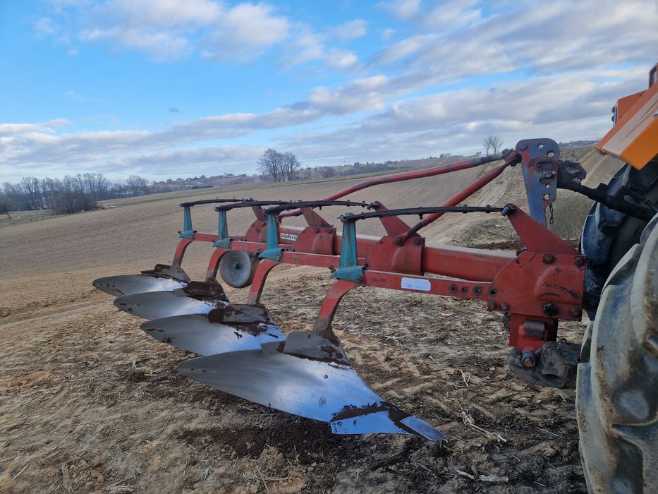 Pług kverneland 4 vario skibowy zagonowy