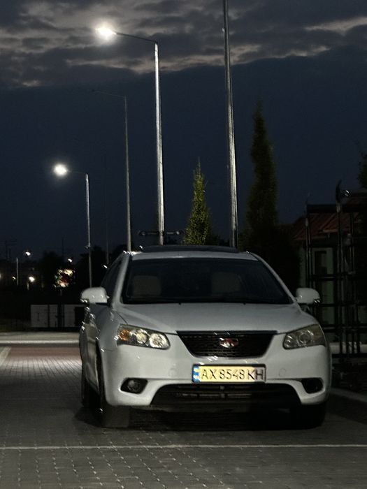 Срочно  Geely Emgrand 7