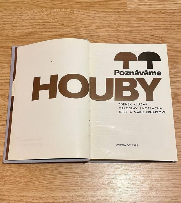 Книга про грибы на чешском